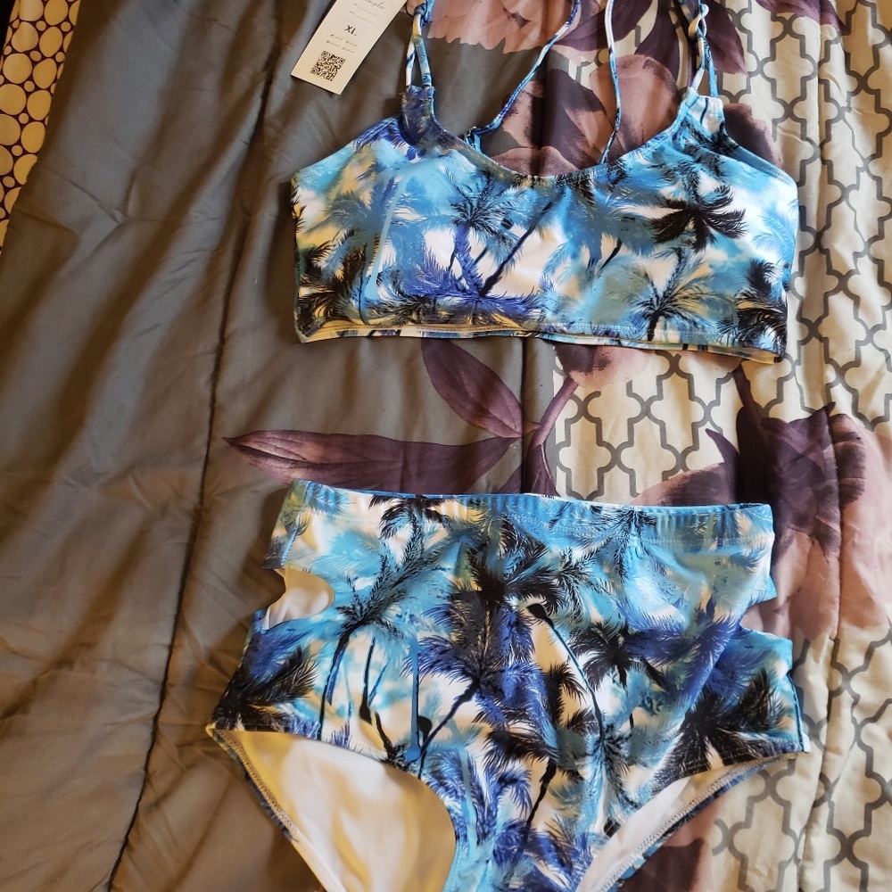 NWT Blue tropical print high waisted bikini